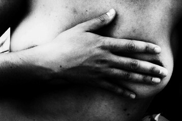 Mani: Progetto fotografico sull'Umanità di Marco Simonelli